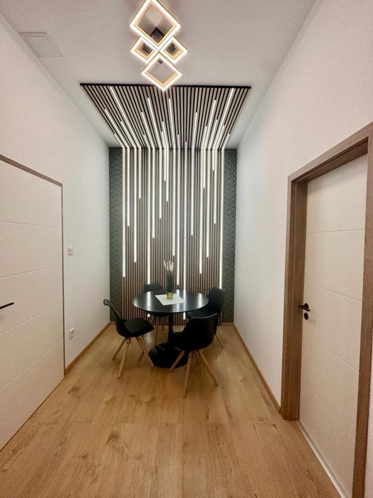Apartment At Gozsdu Courtyard #Partyzone #Downtown #Freeparking Budapest Exterior foto